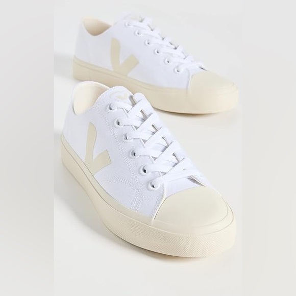 VEJA
Wata II Low Canvas "White Pierre" sneakers - Picture 1 of 8